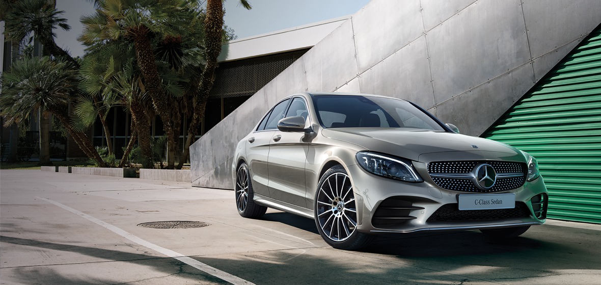 The new C-Class.-Never stop improving.
